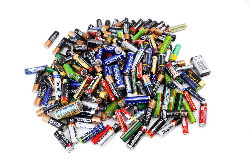 mixing types of batteries