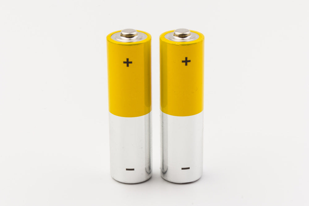 2 AA batteries