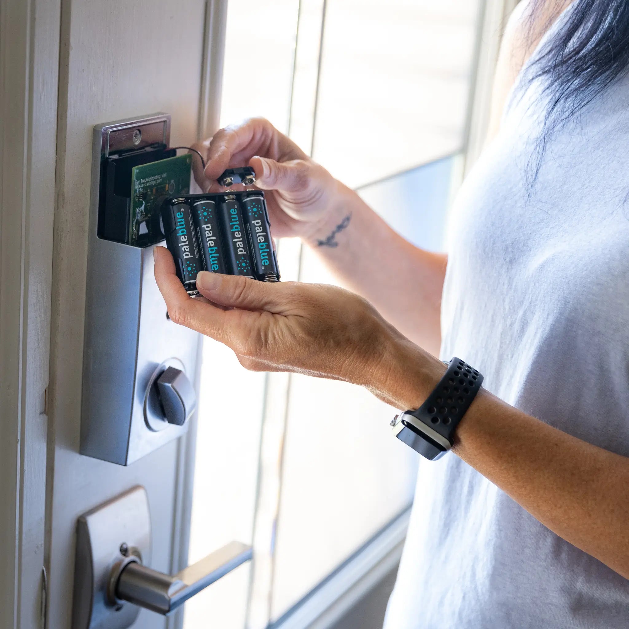 Rechargeable AA Lithium Batteries Paleblue